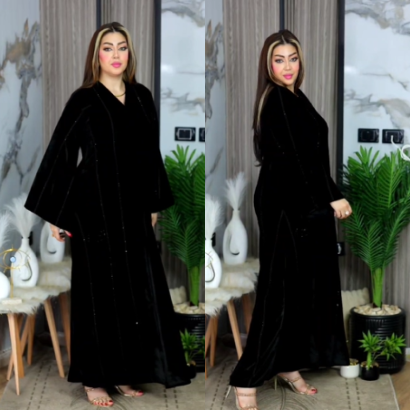 ✨ Abaya Velours Royal  en Strass – Élégance, Confort & Luxe