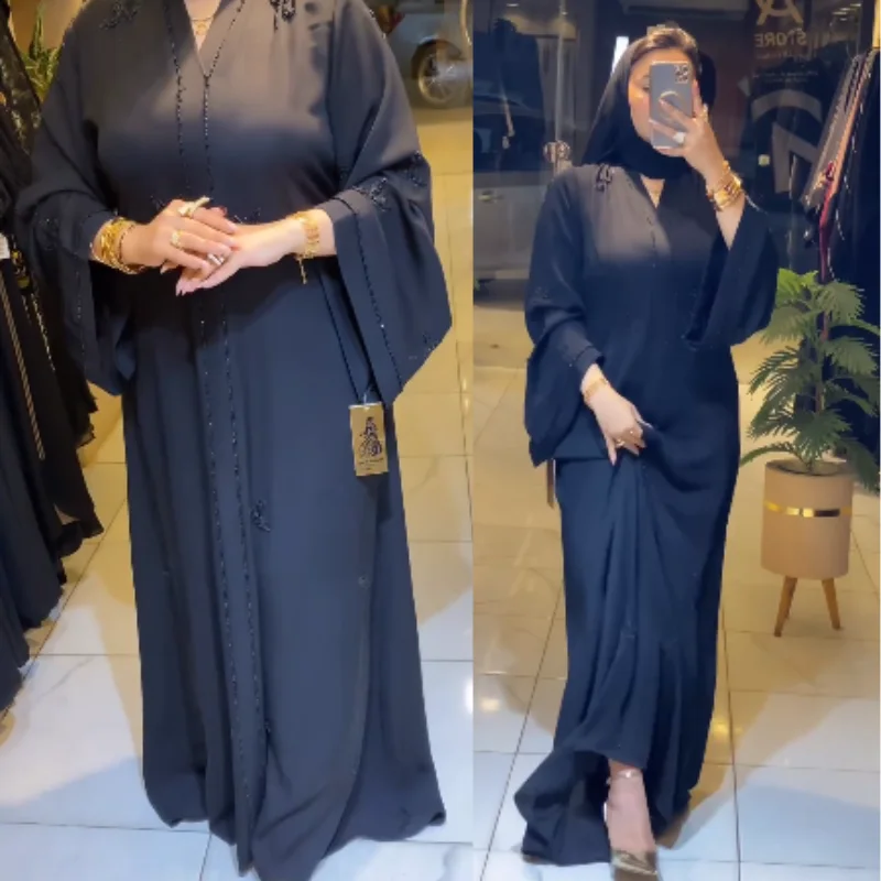 ✨ Abaya Noire Égyptienne – Élégance Intemporelle & Détails Brodés ✨