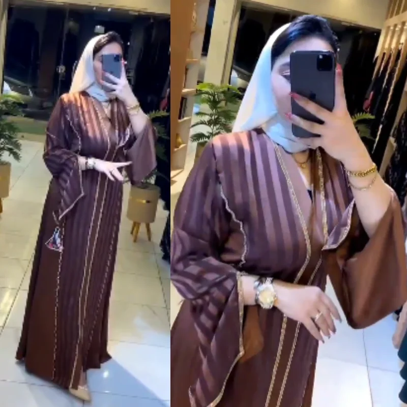 ✨ Abaya Égyptienne 🇪🇬 en Satin de Soie – Élégance Moderne et Confort ✨