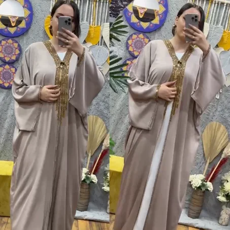 Abaya Égyptienne Deux Pièces – Design Moderne & Éclat Royal 👑