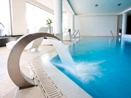 المسابح (Piscine)