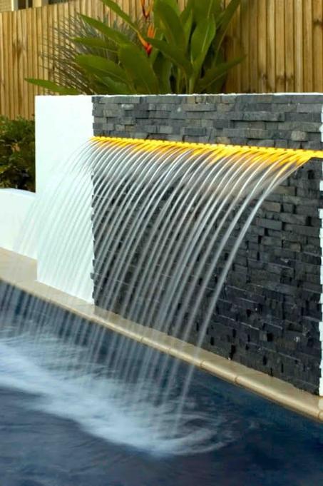 المسابح (Piscine)