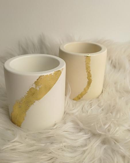 MARBLE PEN HOLDER WITH GOLD