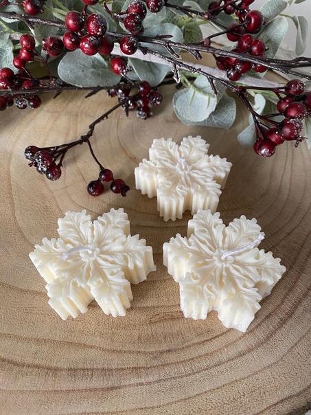 SNOWFLAKE CANDLE