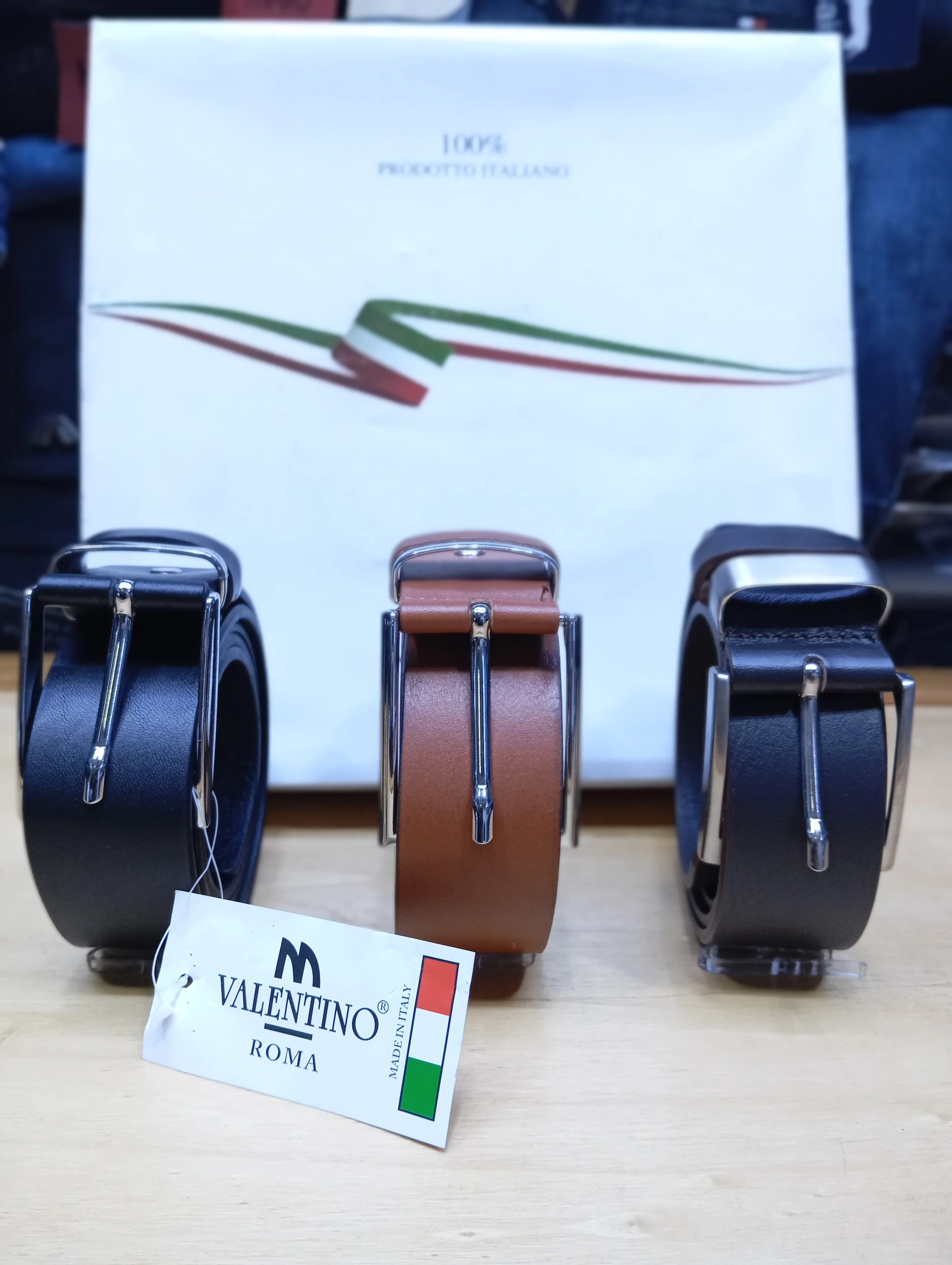 Valentino ceinture en cuir Made in Italy 🇮🇹