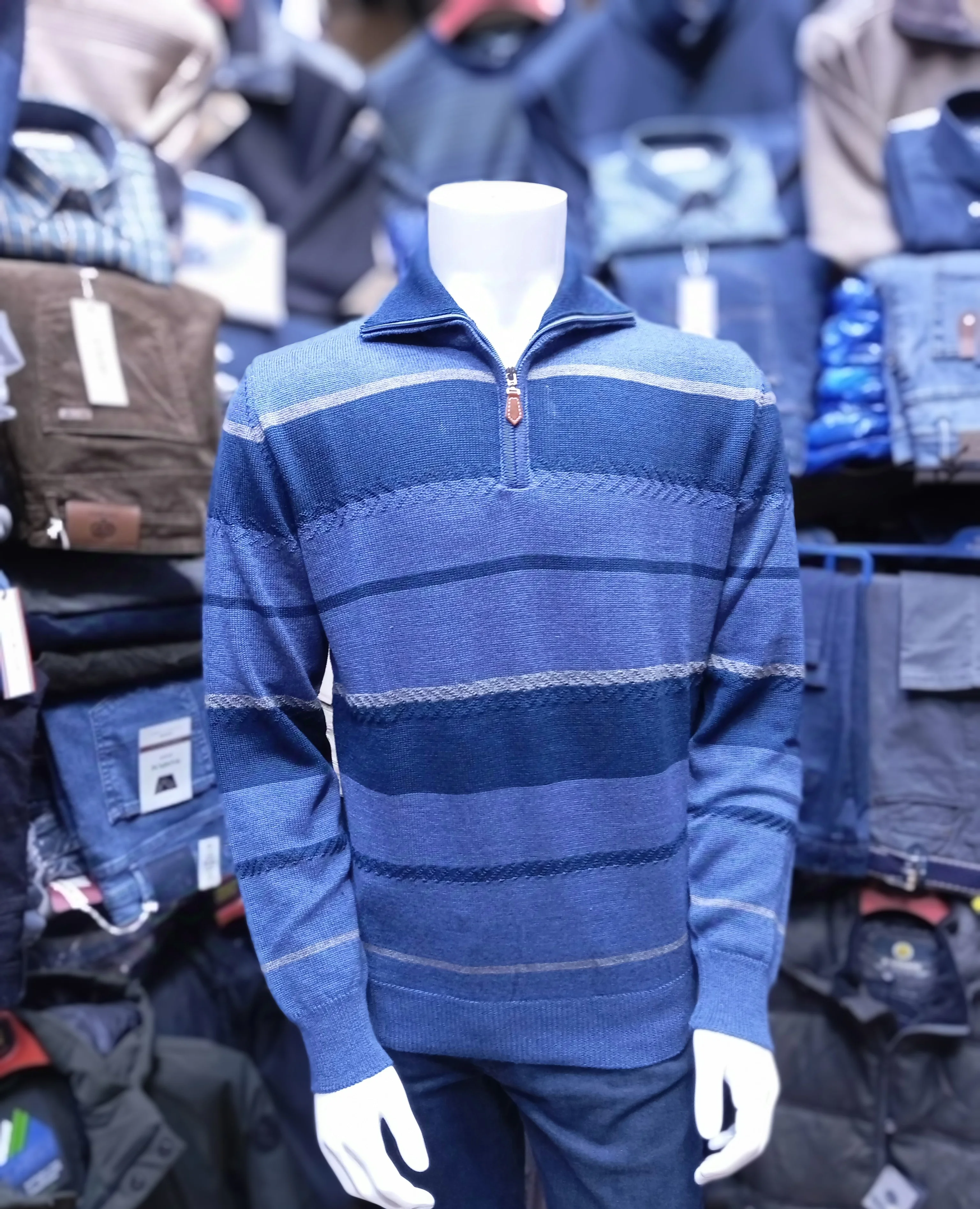 sporting mare pull rayé  à col veste