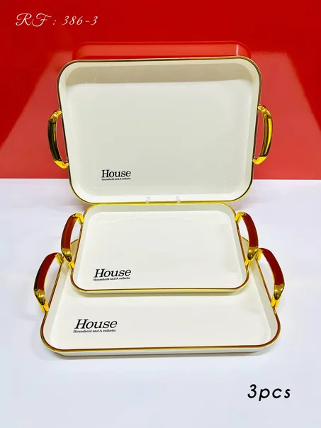 plateux de 3 piéces en plastique