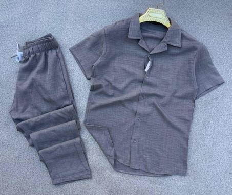 طقم رجالي أنيق وفاخر