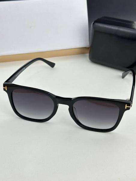 TOM FORD -FT1051-K