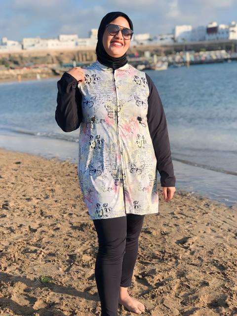 للون الجريدة بالأسود