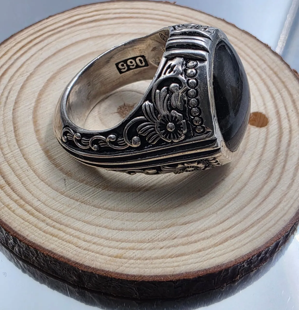 خاتم فضه بحجر روبي استار طبيعي غير معالج