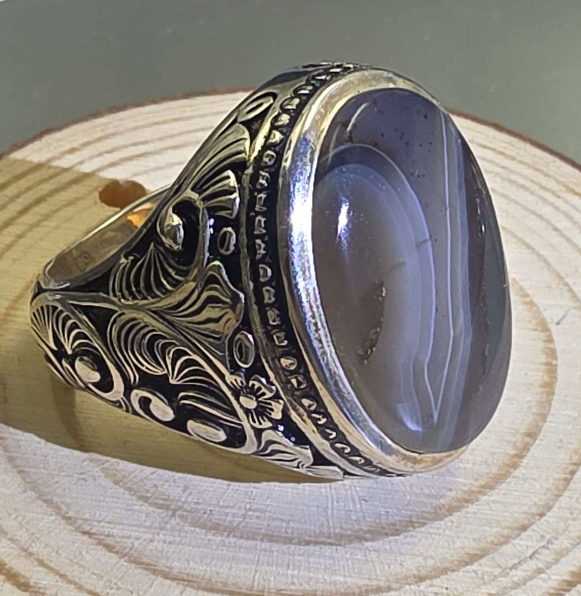 خاتم فضة بحجر عقيق جزع يمني مميز