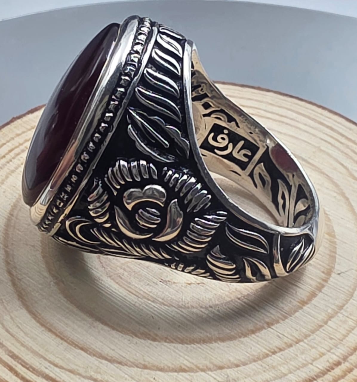 خاتم فضه بحجر عقيق كرزي مزعفر صياغة عارف المميره