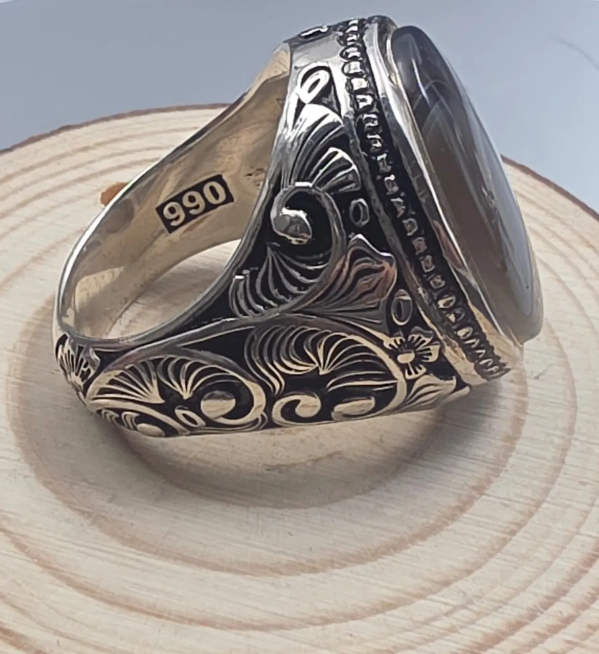 خاتم فضة بحجر عقيق جزع يمني مميز