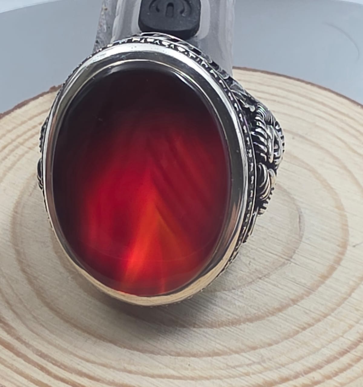 خاتم فضه بحجر عقيق كرزي مزعفر صياغة عارف المميره