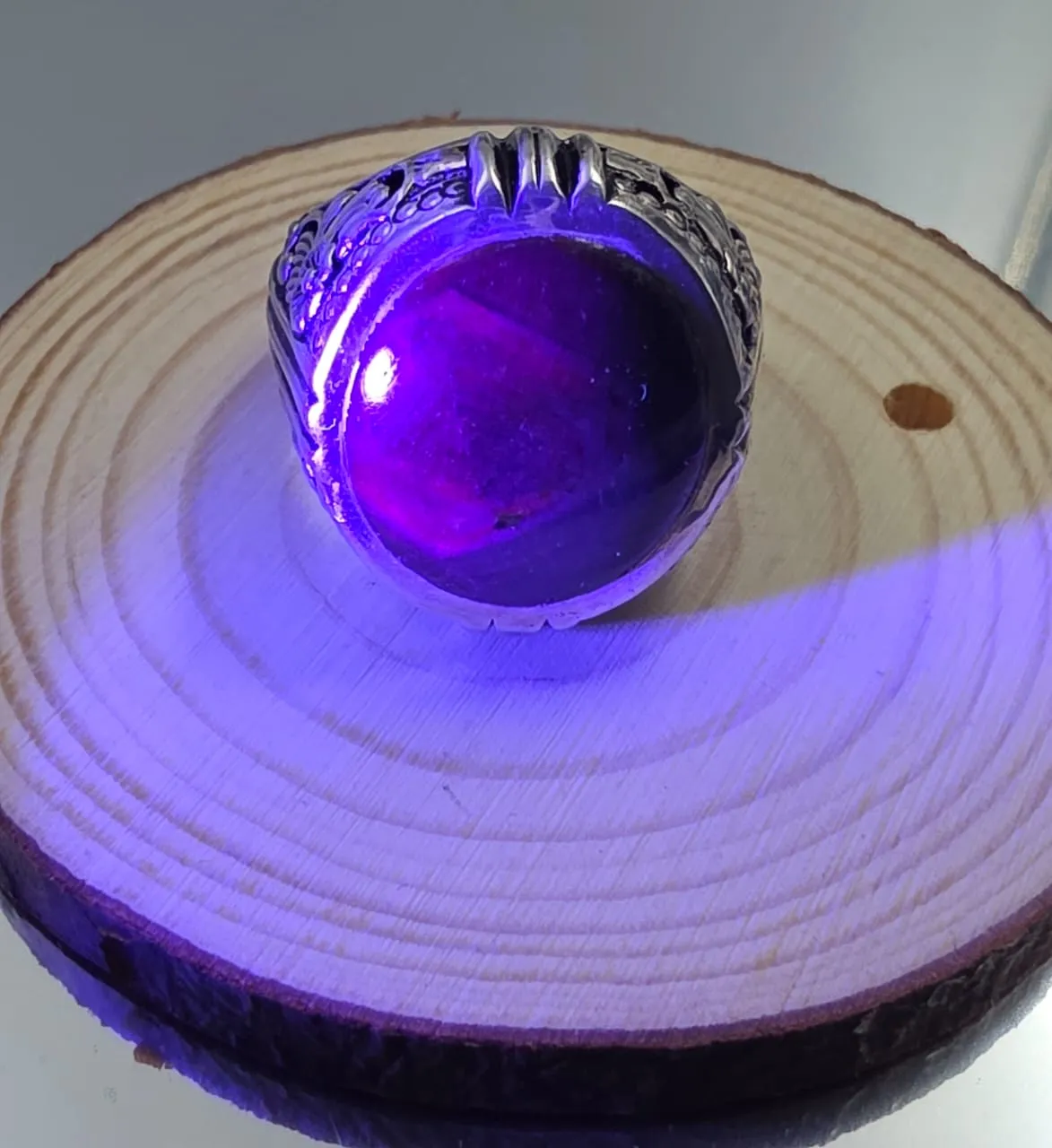 خاتم فضه بحجر روبي استار طبيعي غير معالج