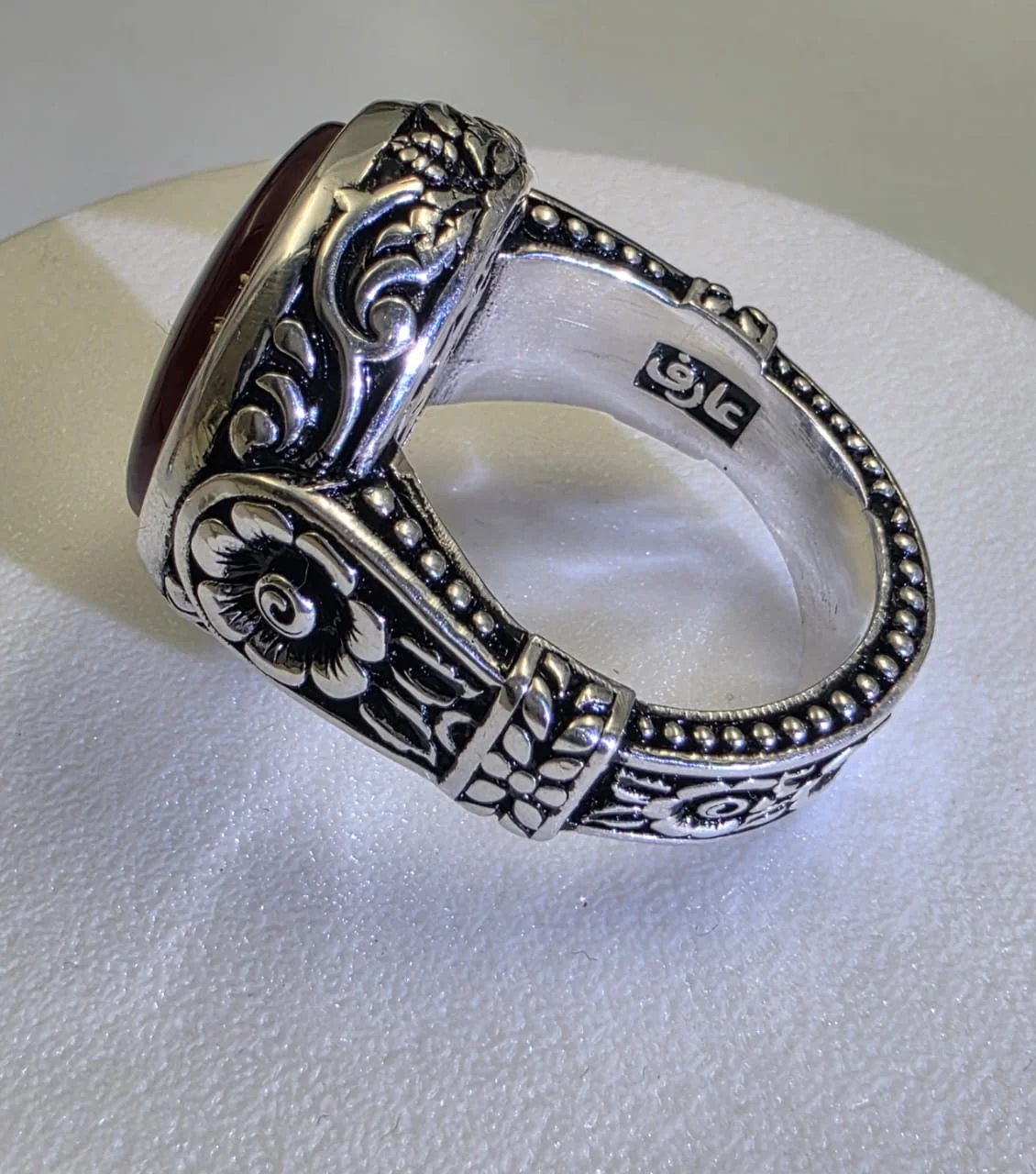 خاتم فضه صياغه سالجوقي بحجر عقيق احمر زجاجي مميز