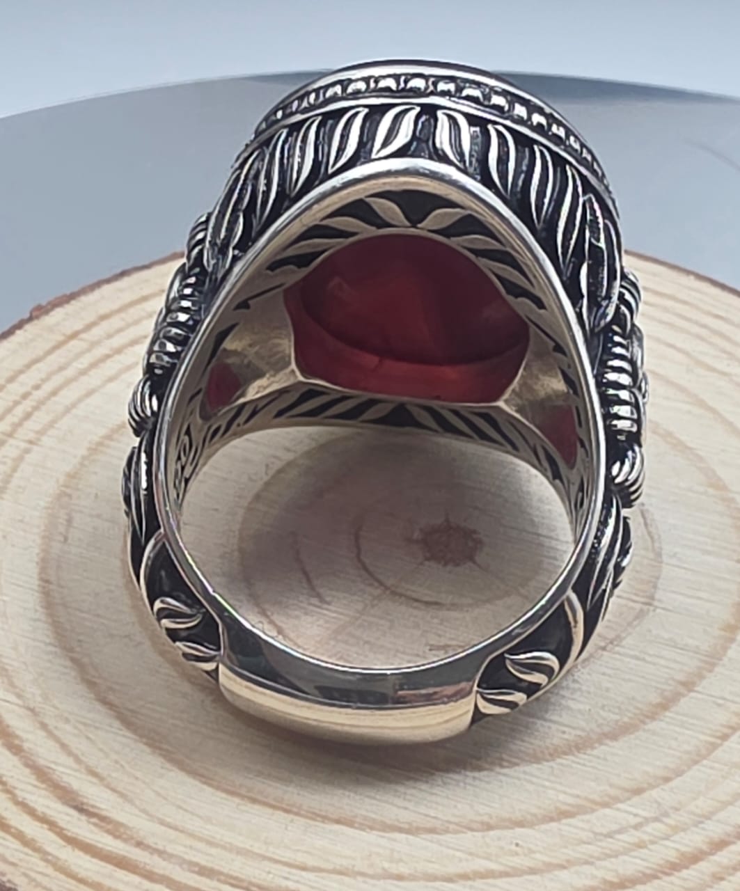 خاتم فضه بحجر عقيق كرزي مزعفر صياغة عارف المميره