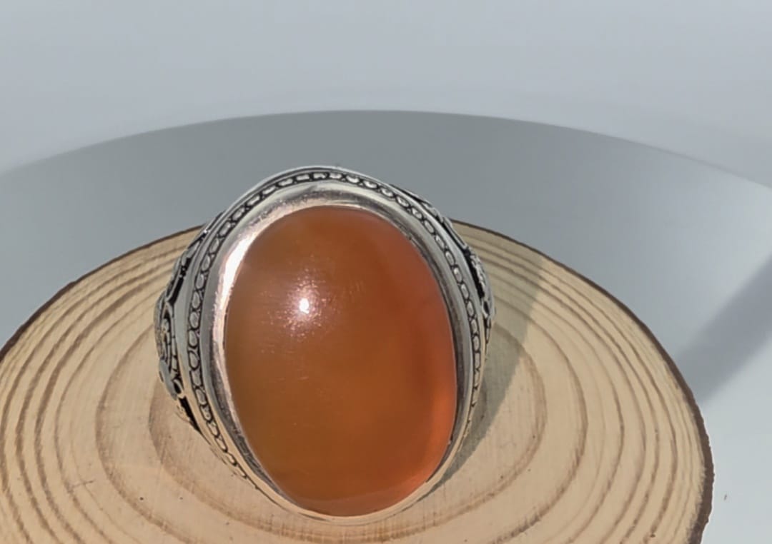 خاتم بحجر عقيق مشمشي زجاجي فاخر