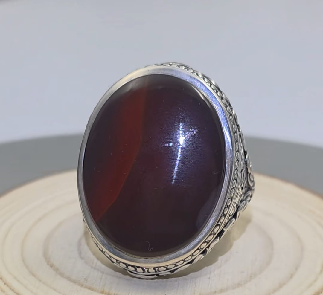 خاتم بحجر عقيق كرزي مزعفر