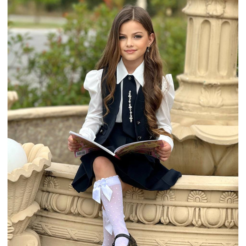 Uniforme scolaire pour filles : chemise + cravate + jupe + veste bleu marine