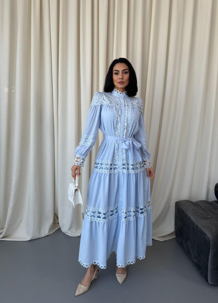 "✨ أناقة الأزرق الساحرة ✨ فستان مثالي بجاذبية لا تقاوم!
