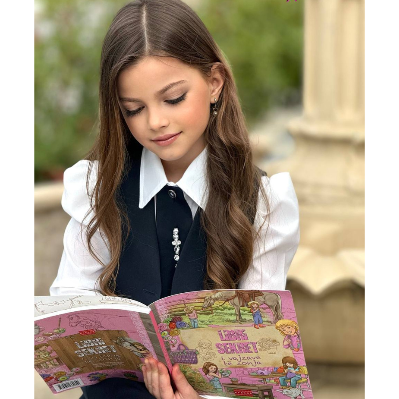 Uniforme scolaire pour filles : chemise + cravate + jupe + veste bleu marine