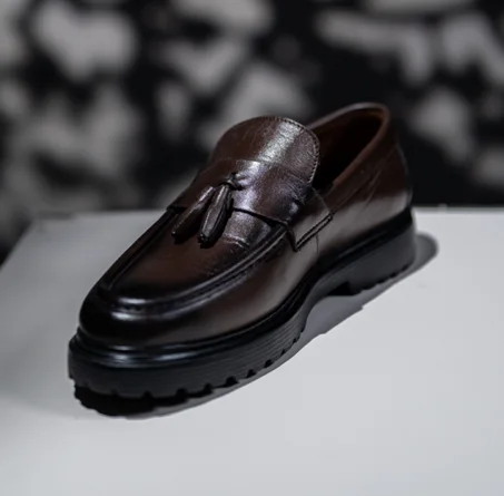 Royal Tassel Brown