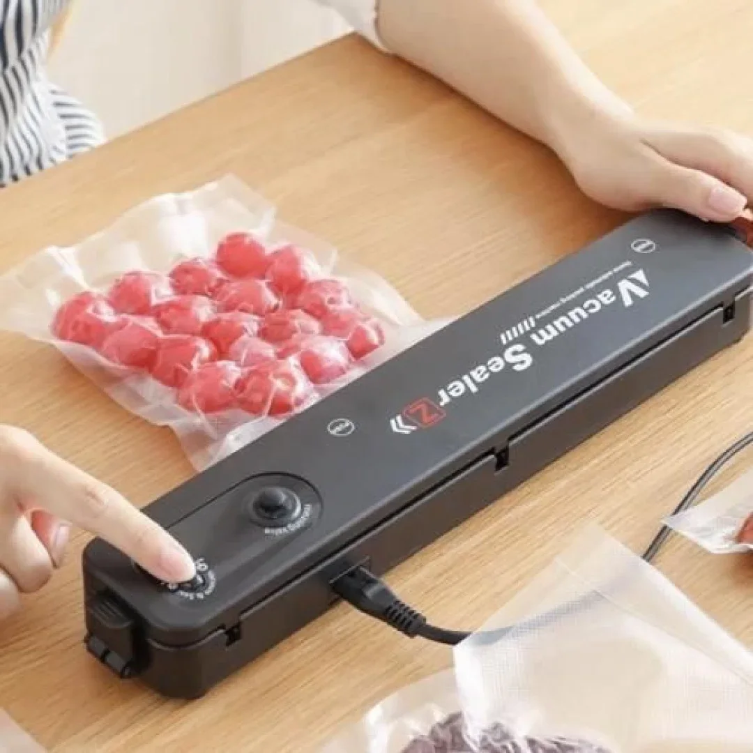 Vacuum sealer  آلة فرغ الهواء للحفاظ على الطعام