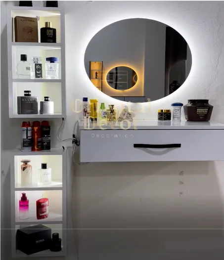 ديكور مرآة مع صندوق ورفّين جانبيين