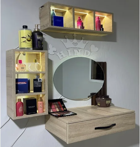 ديكور مرآة مع صندوق ورفّين جانبي وعلويي