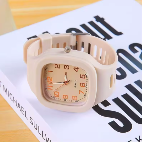 Montre Rainbow Gold en Silicone – Style Sport & Mode