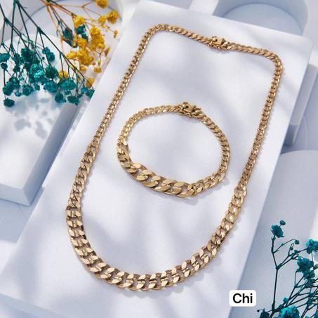 📿 سلسلة + كورميط . ✨ أسيي إينوكسيدابل، كيشبه للذهب وما كيصديش! أناقة 💎 وأصالة فأنصومبل واحد! ختاري التميز 🌟 وخلي اللمعة تهدر عليك 🔥