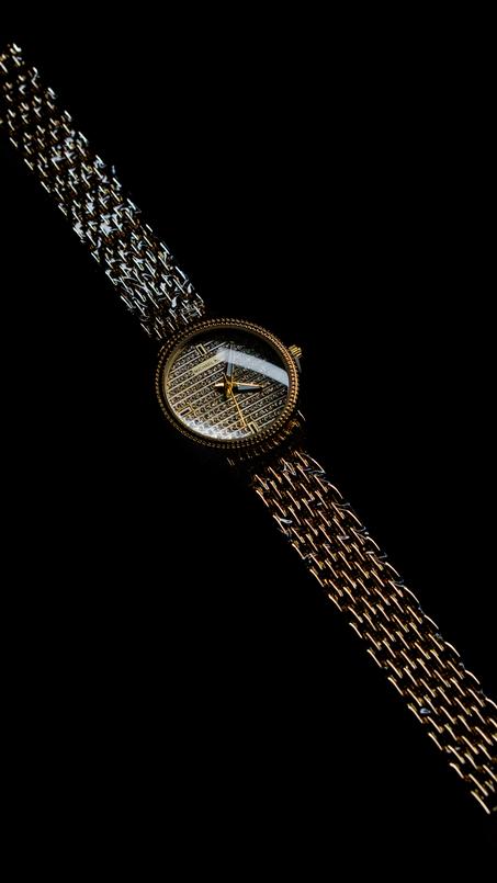 ساعة نسائية MK