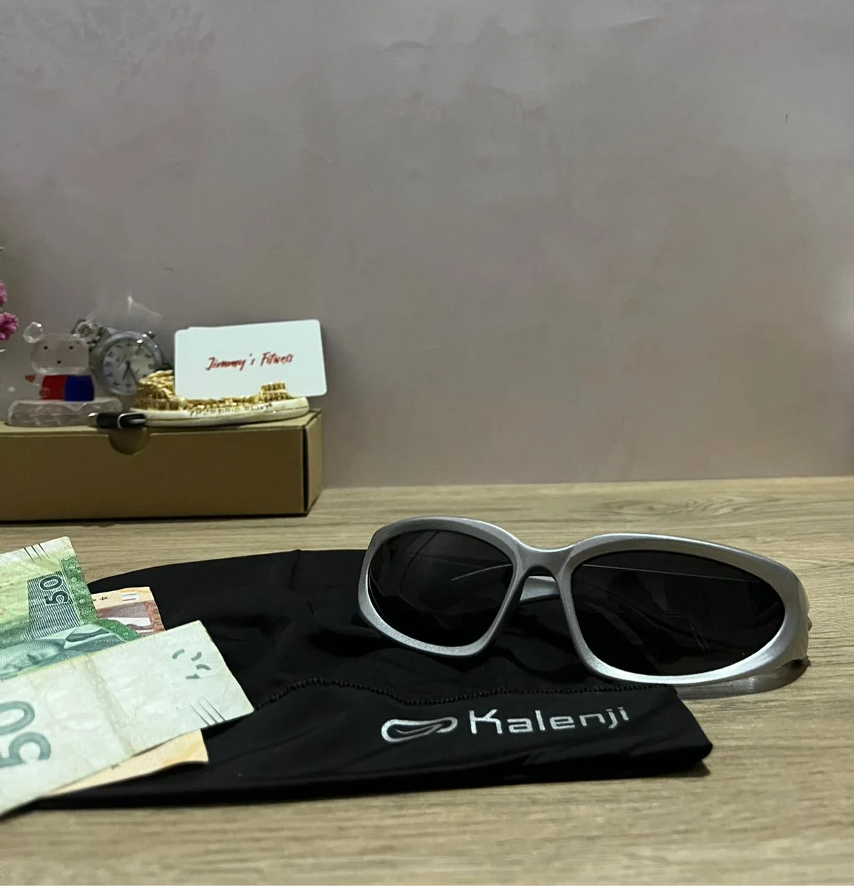 PACK SKULLCAP AND Y2K SUNGLASSES 2026