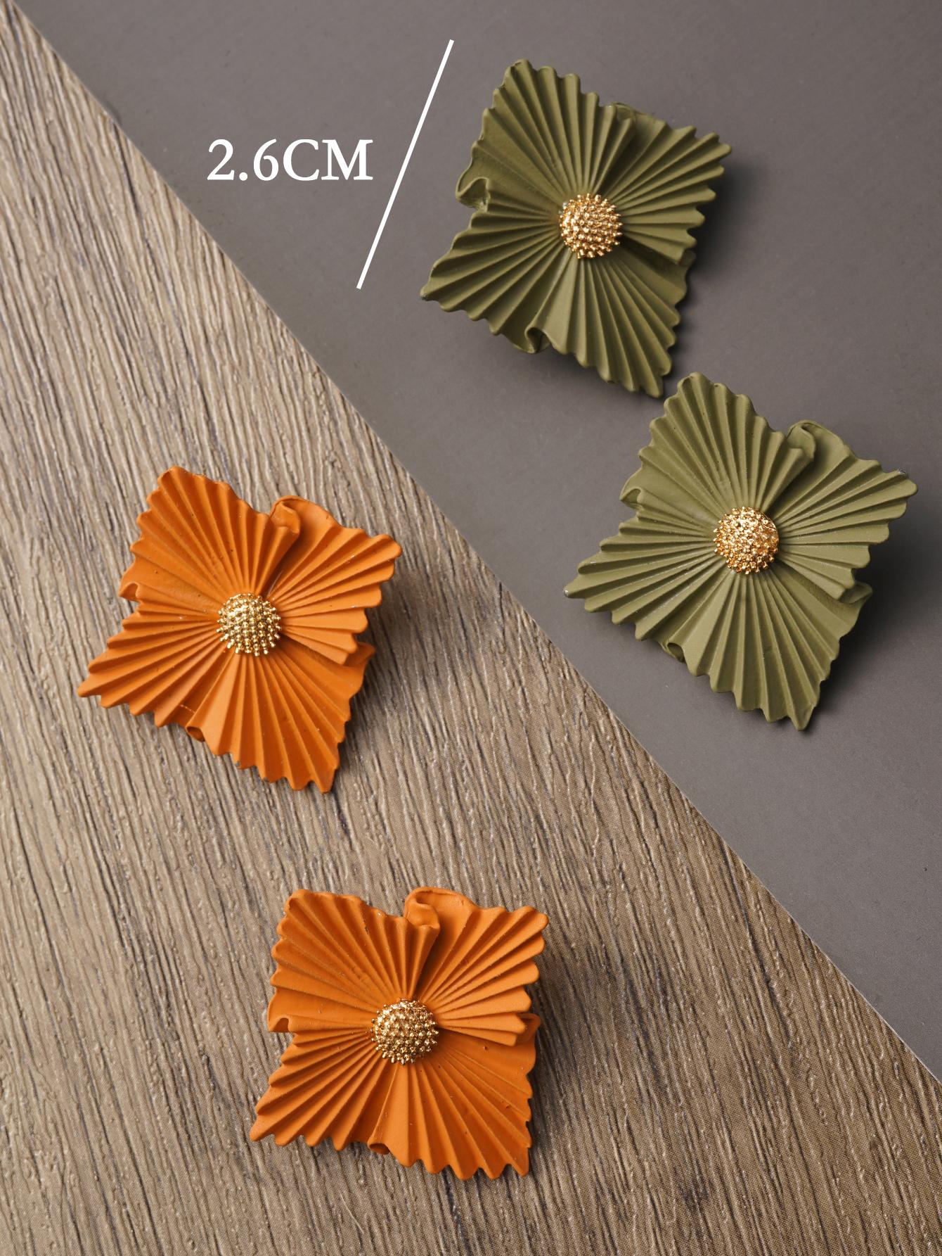 Deux paires/ensemble de boucles fleurs