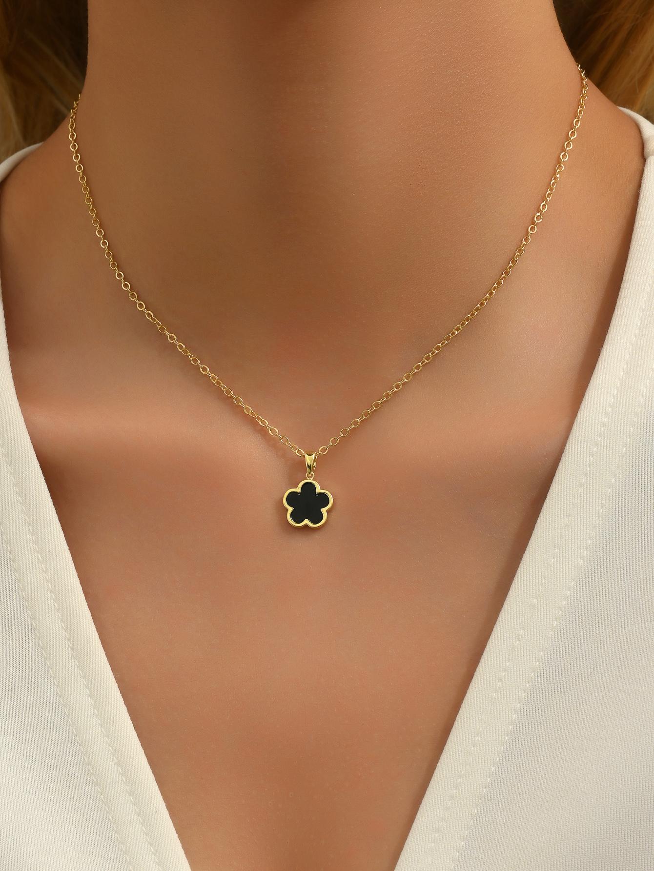 Collier à pendentif fleur