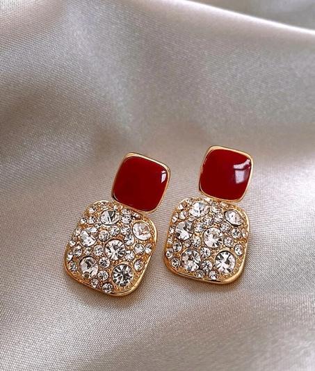 Boucle Rouge avec strass