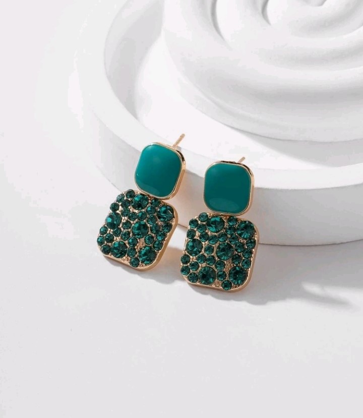 Boucle vert avec strass