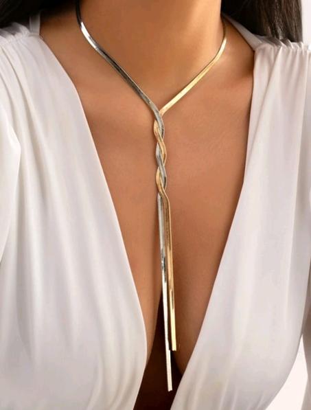 pièce mode minimaliste Collier