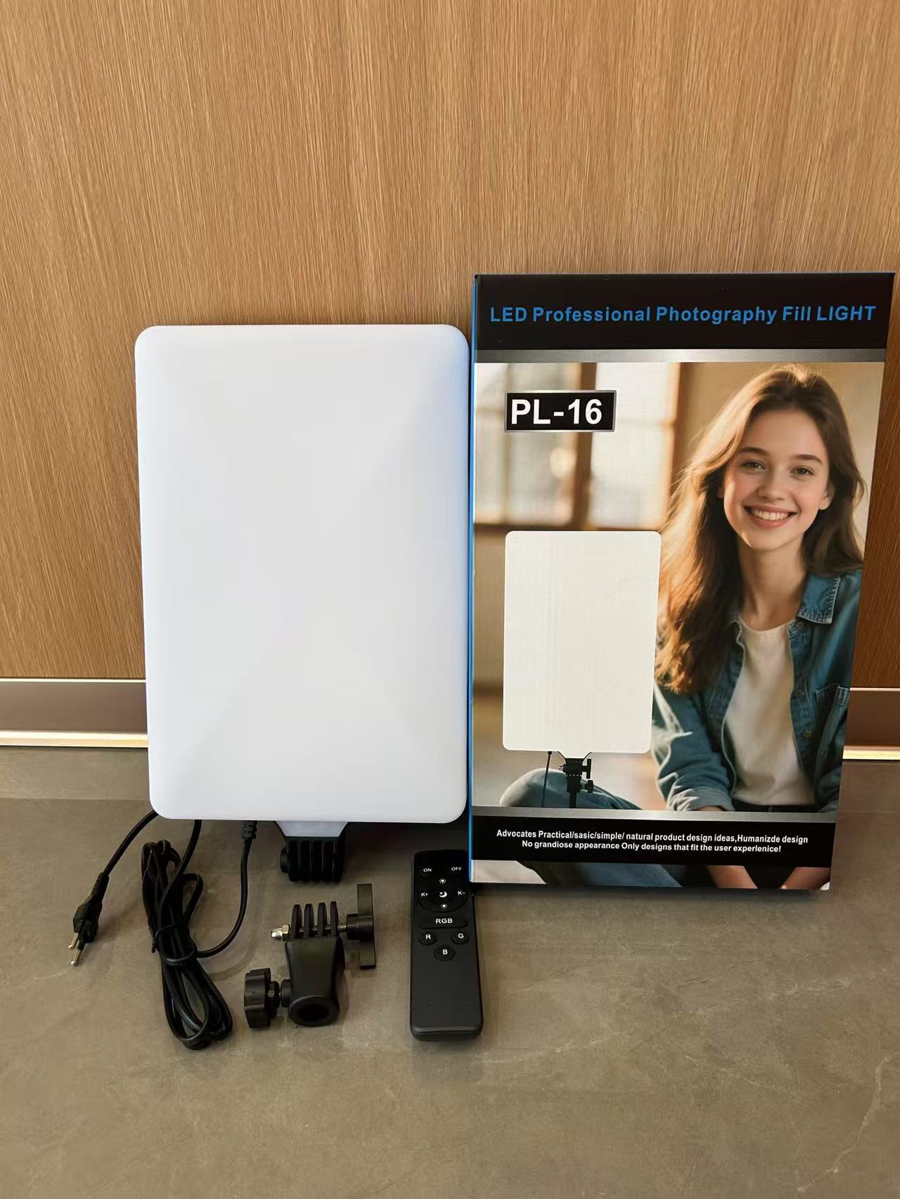 Panneau LED PL-16 compact pour éclairage photo et vidéo
