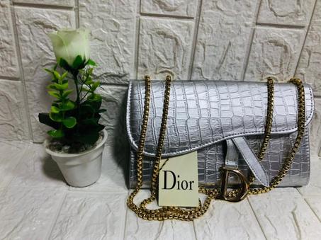 حقيبة نسائية ذات جودة عالية