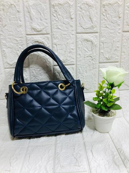 حقيبة نسائية ممتازة