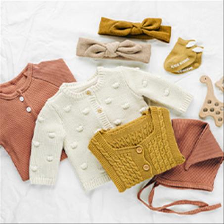 ملابس خاص بالرضع