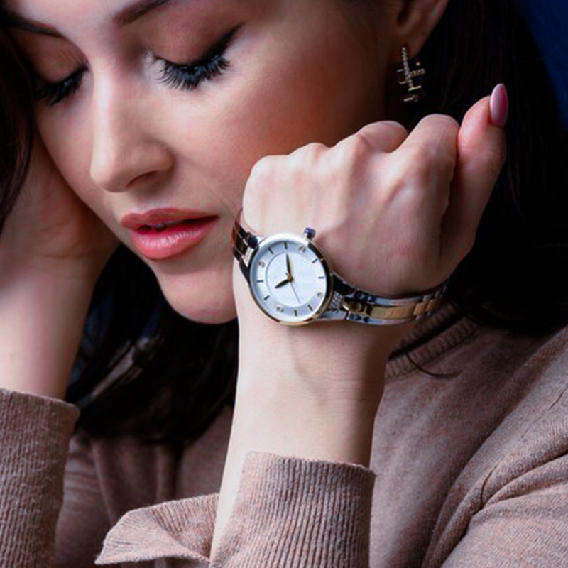ساعات نسائية