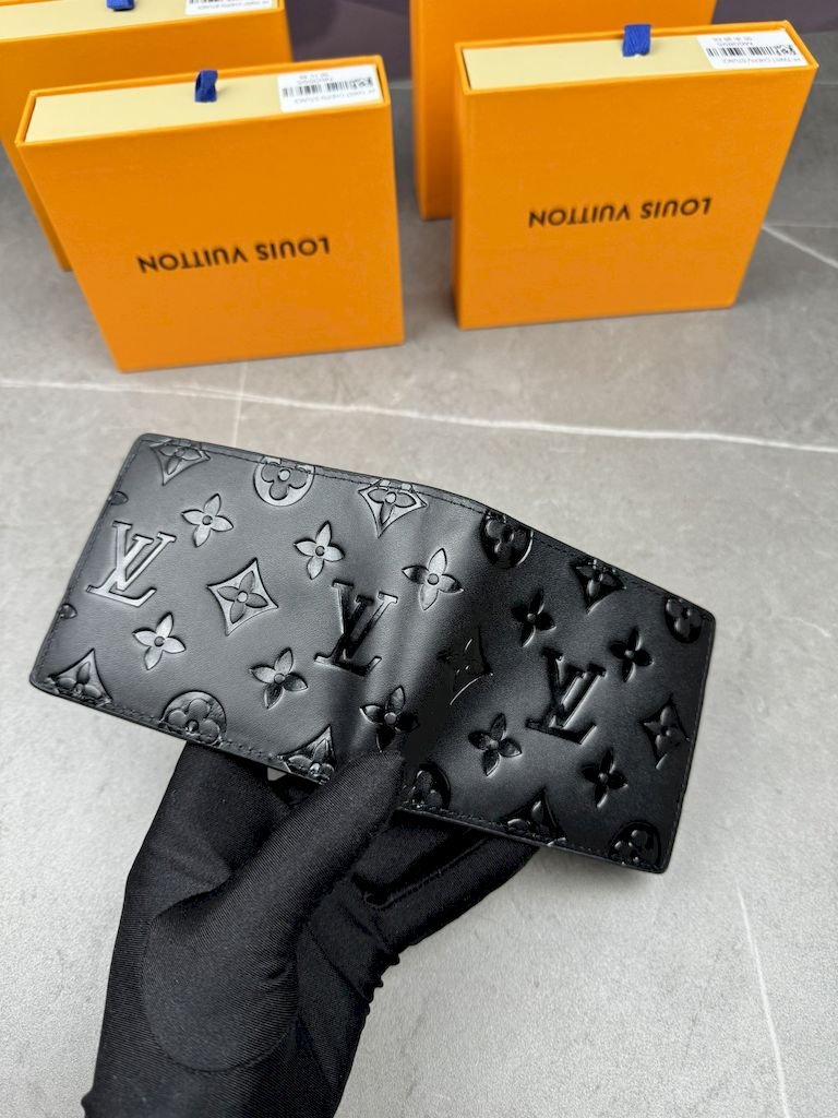 Louis Vuitton Wallet For Men M60895
