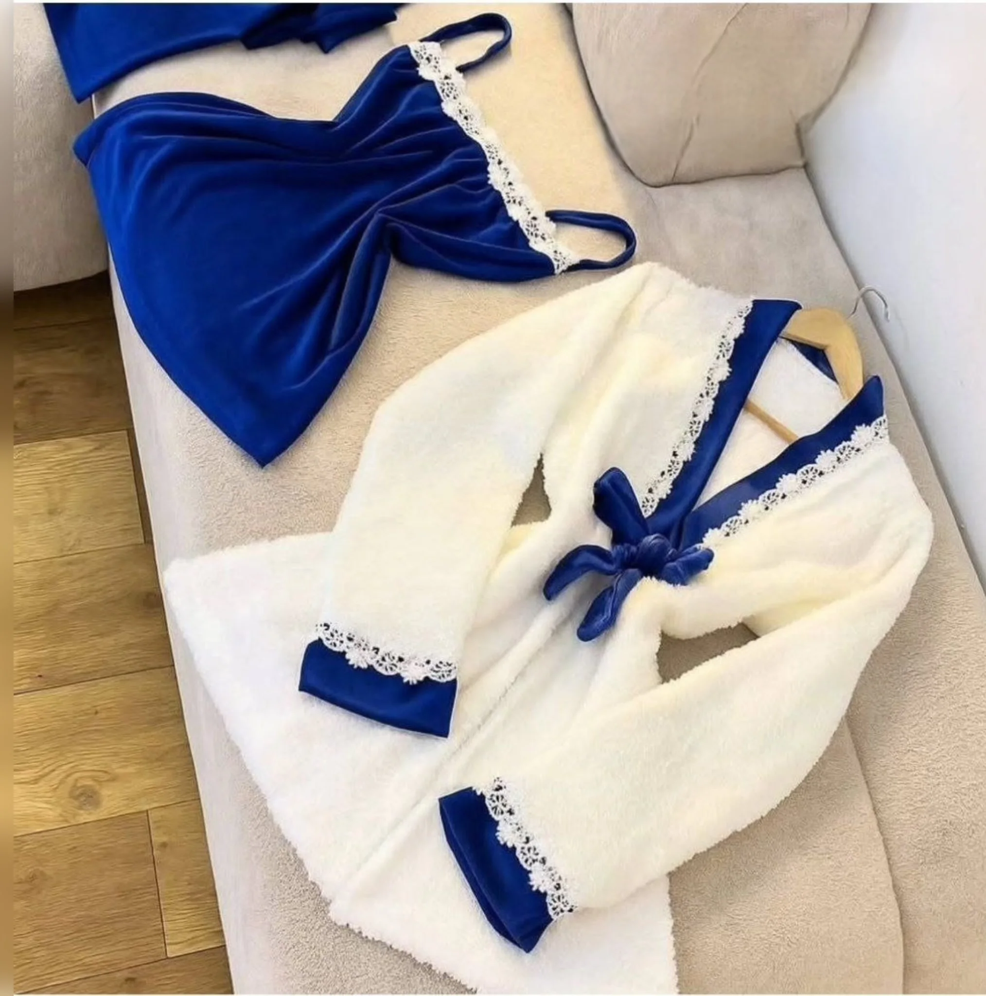 طقم بيجامة من 3 قطع