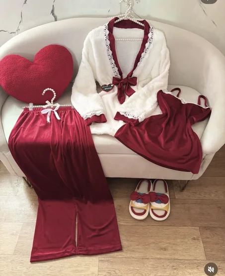 طقم بيجامة من 3 قطع