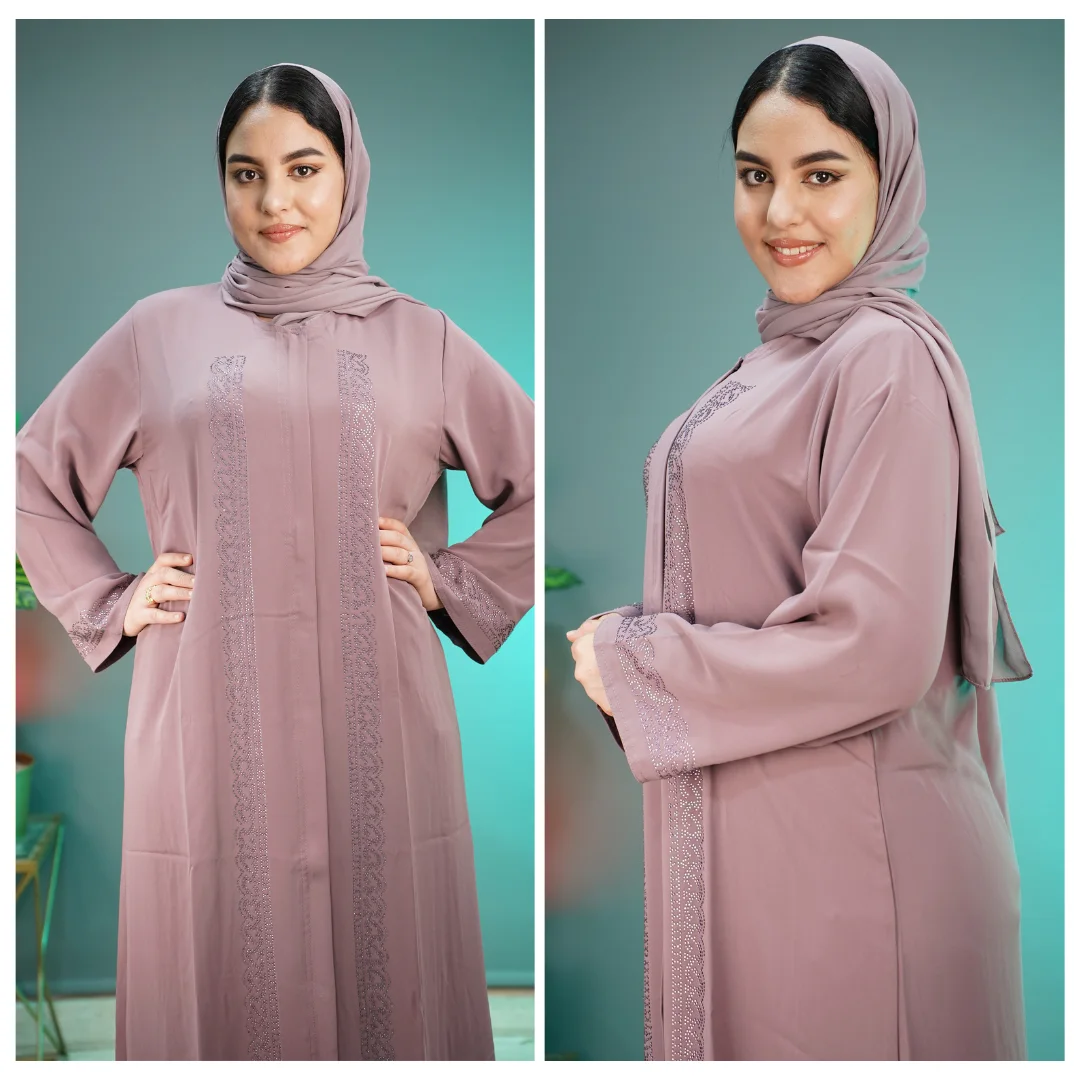 عباية إماراتية أنيقة مع فولار