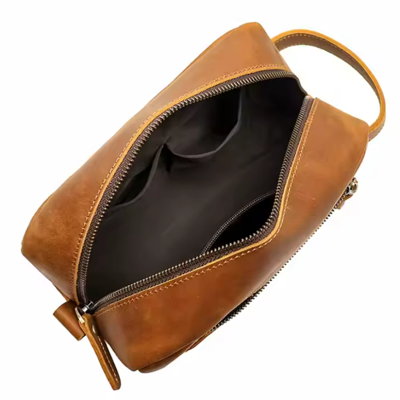 Trousse de Toilette en Cuir – Élégance en Voyage